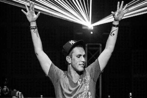 Nicky Romero Live Electro House & EDM DJ-Sets Compilation (2011 - 2024)
