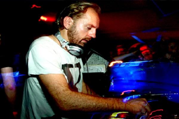 Sven Vath Live Classics & Minimal Techno DJ-Sets SPECIAL Compilation (1990 - 2023)