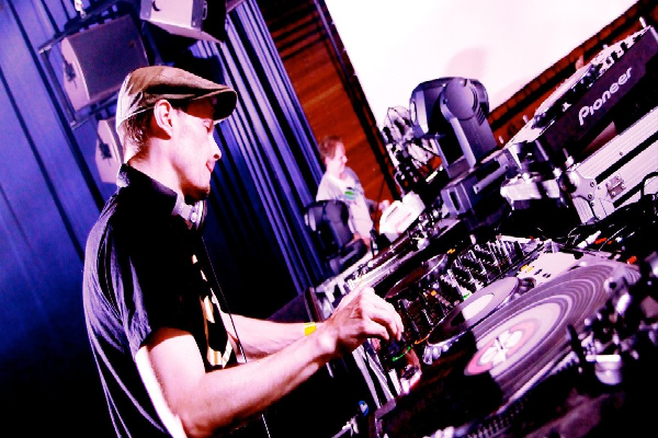 Cari Lekebusch Live Techno DJ-Sets Compilation (2000 - 2021)